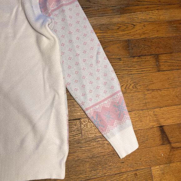 Hello Kitty and Friends Women Juniors Large Sweater Angel Intarsia Christmas $59 - Picture 15 of 16